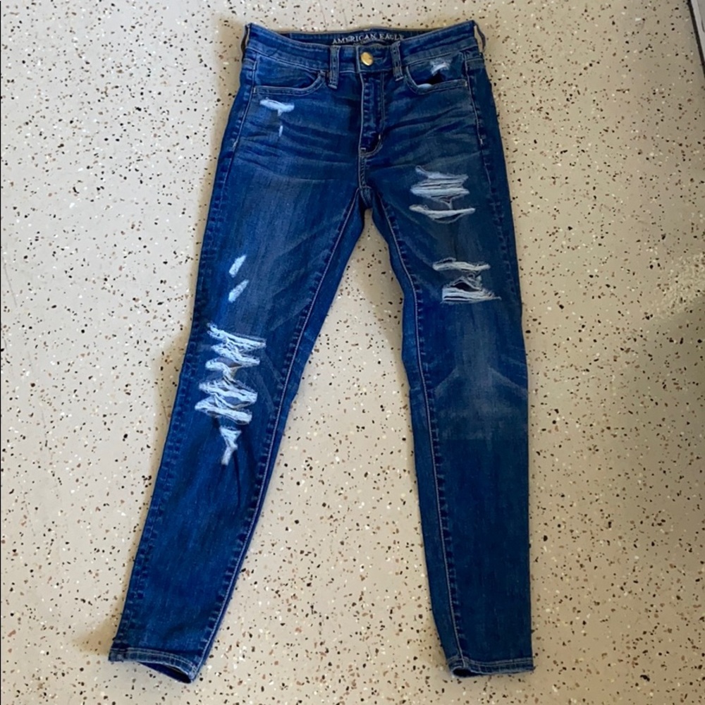 American Eagle size 2 short jeans